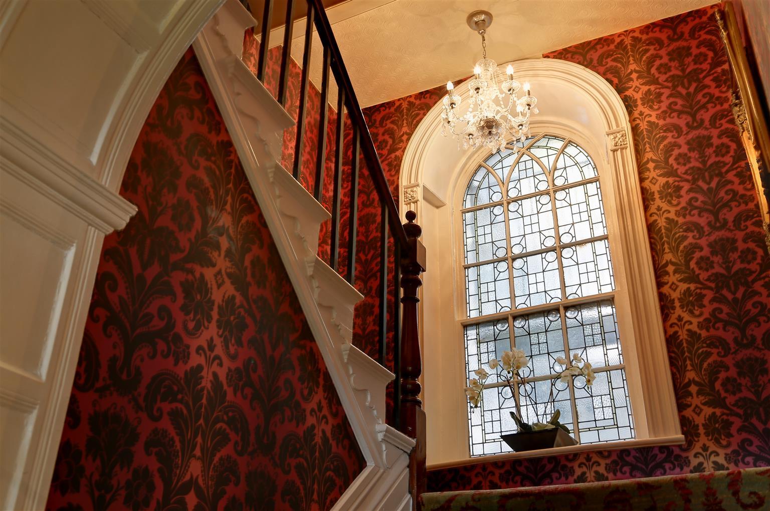 New House Country Hotel Cardiff Extérieur photo